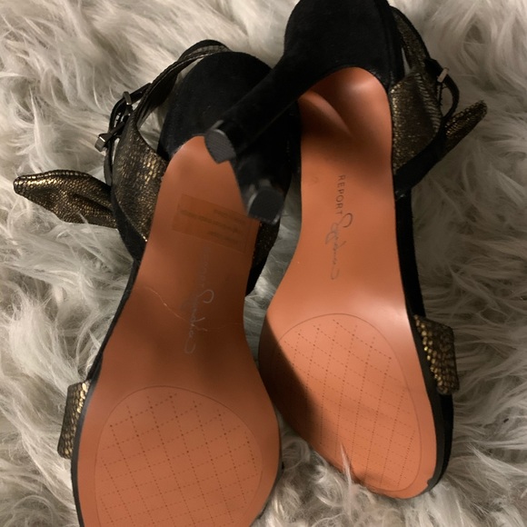 Brand new Report heels with a bow closure - Picture 6 of 6